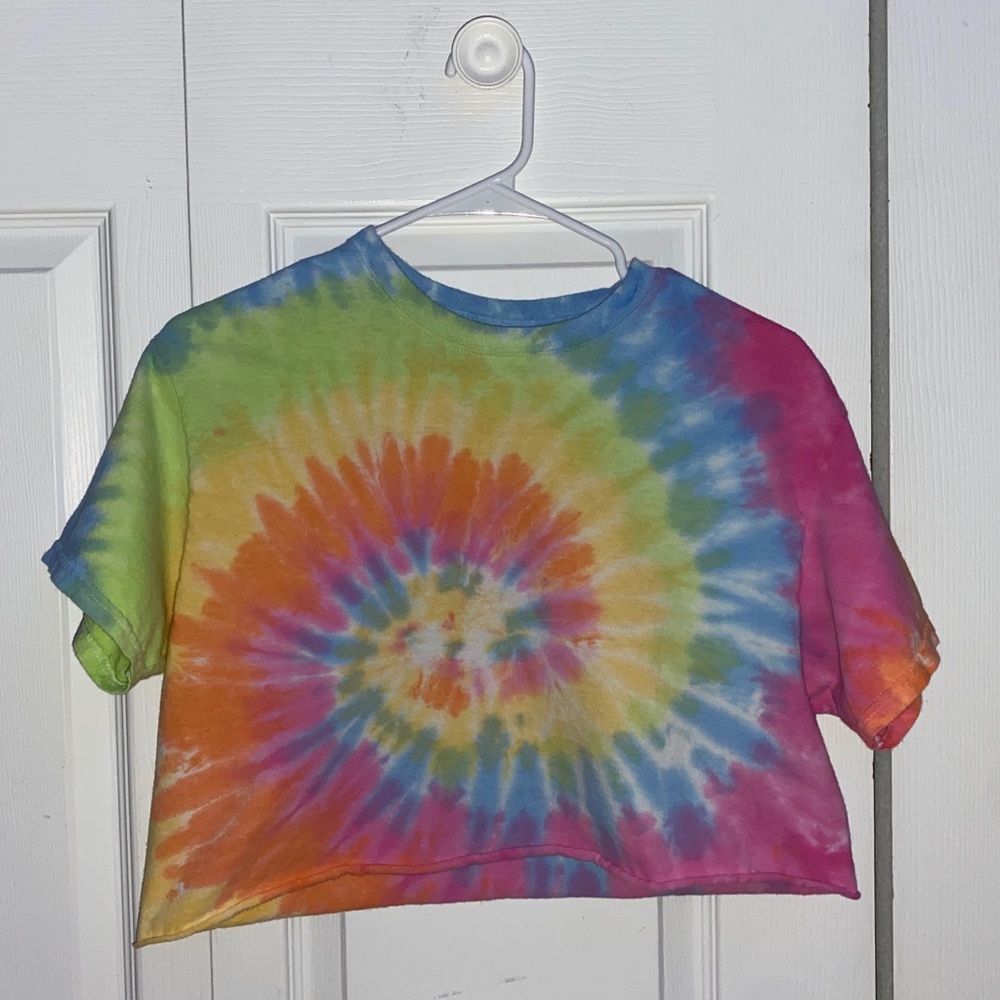 Cropped Tie Dye T-Shirt